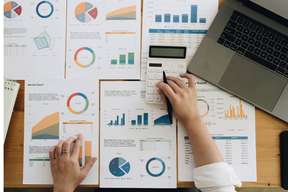 Jasa Desain Company Profile Tim Sales ‘Ogah’ Pakai Compro Anda Ini 5 Alasan Mereka ‘Malu’ dan Gagal Closing!